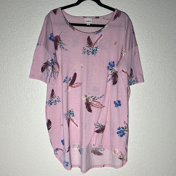 Lularoe Irma Tunic - Picture 1 of 3